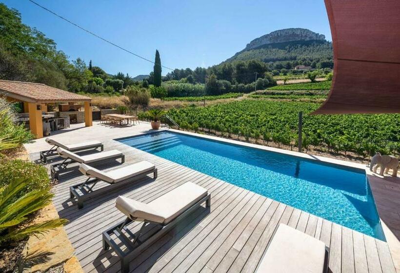 تختخواب و صبحانه Côté Vignes Cassis