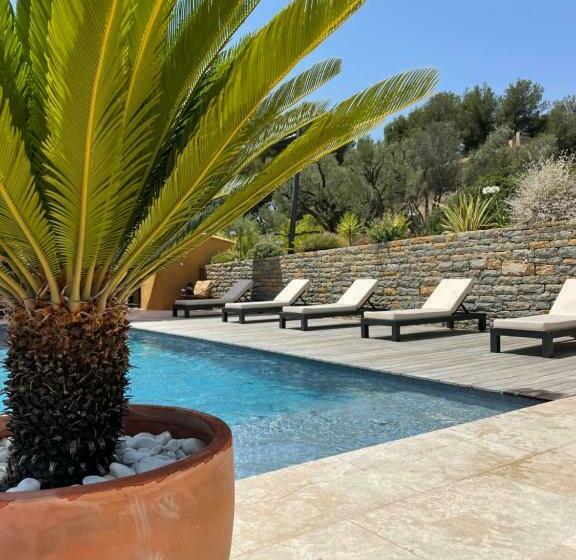 تختخواب و صبحانه Côté Vignes Cassis