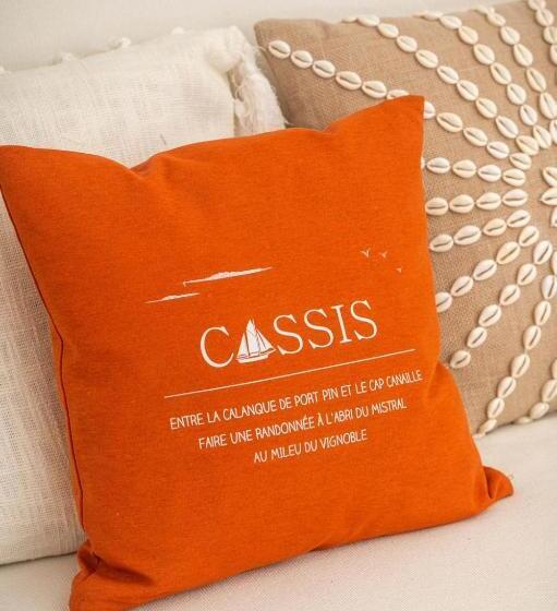 تختخواب و صبحانه Côté Vignes Cassis