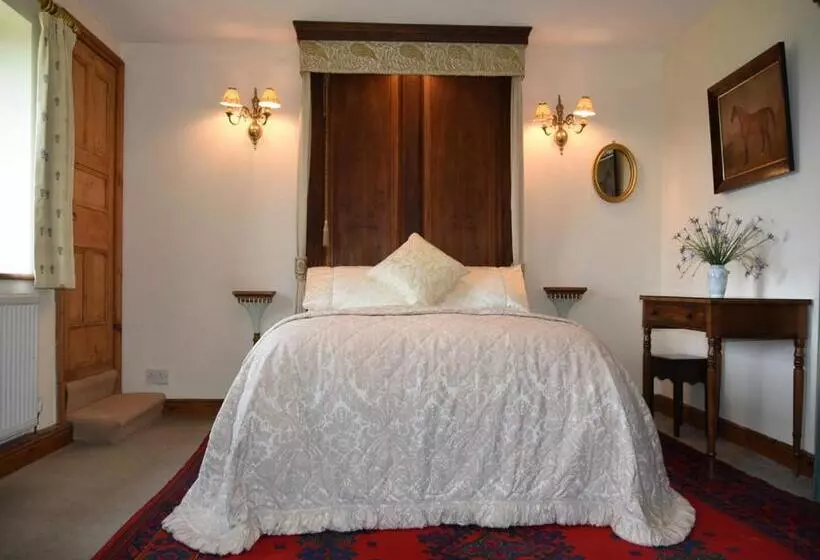 Aamiaismajoitus (B&B) Manor Farm Egerton