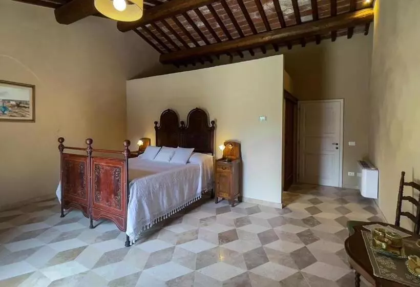 ホテル Agriturismo Villa La Fontina