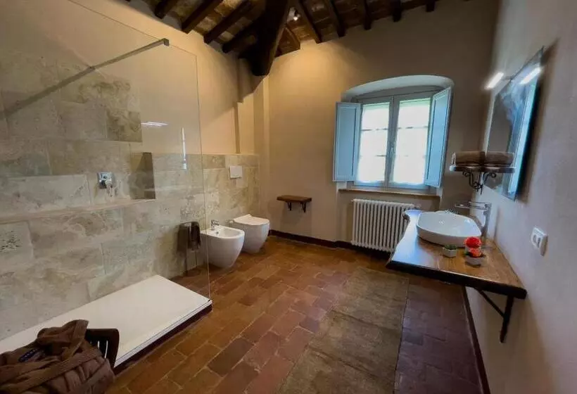 ホテル Agriturismo Villa La Fontina