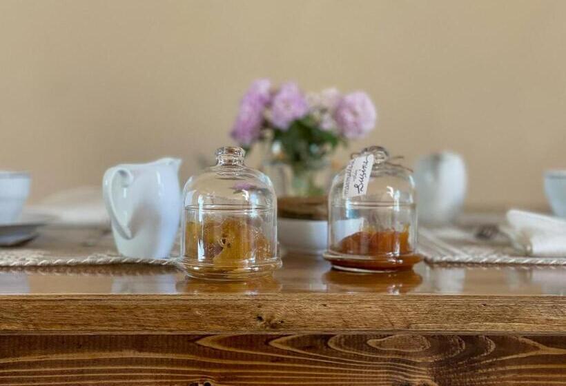 ホテル Agriturismo Villa La Fontina