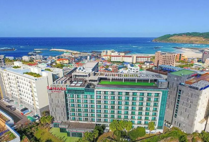 Hotelli Ramada By Wyndham Jeju Hamdeok