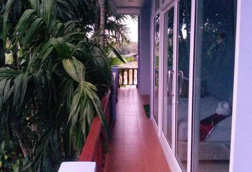 ホテル Rung Phangan