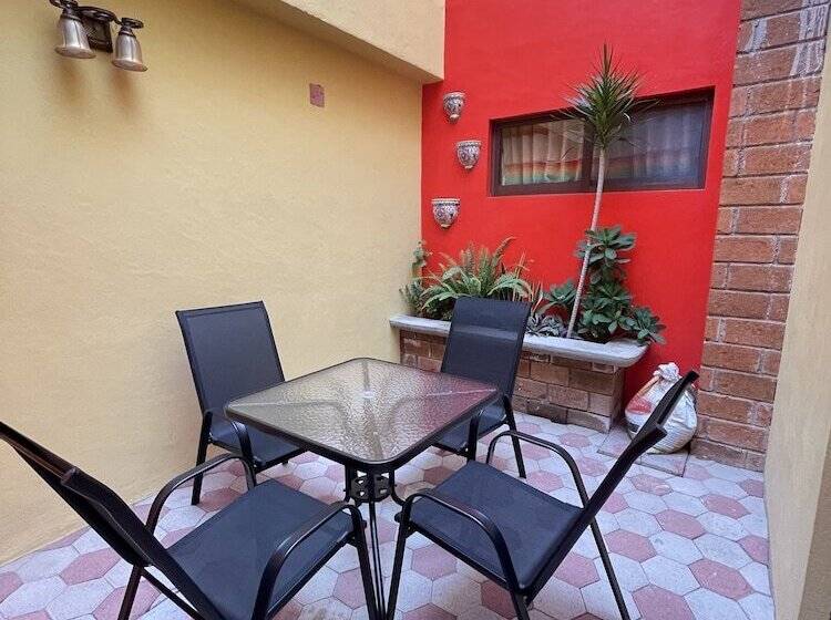 فندق Suites Cárdon