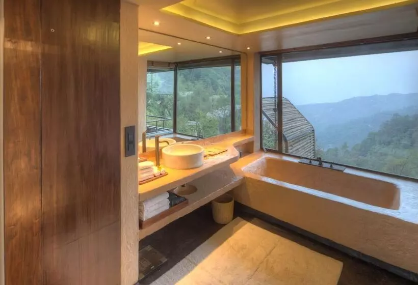 استراحتگاه Kavya Himalayas