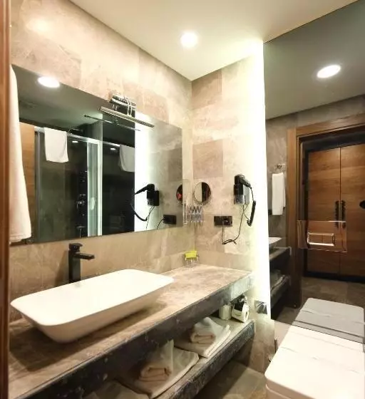 Kosa Otel çeşme