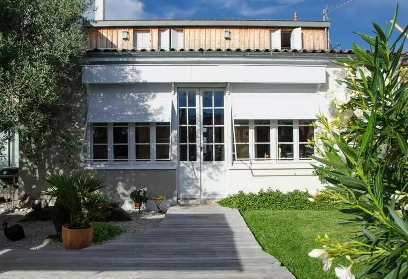 La Ferrade Chambres D Hôtes B&b