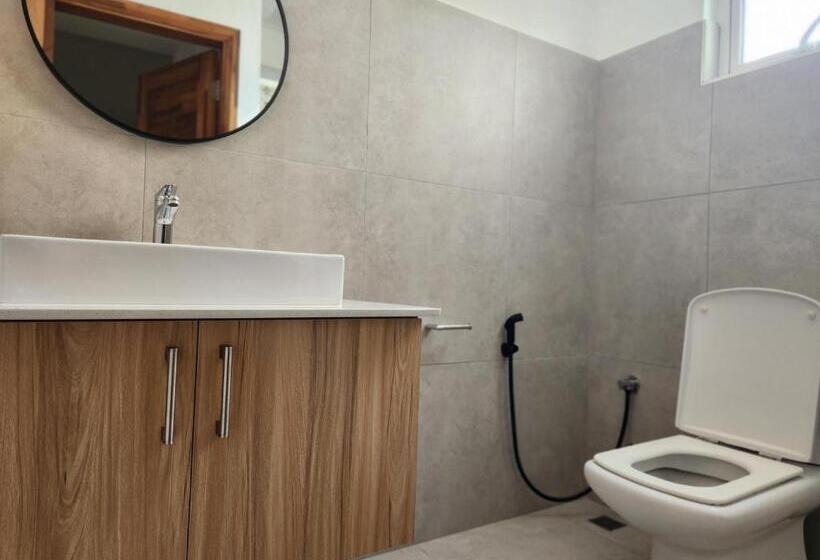 پانسیون La Perla Holiday Apartments