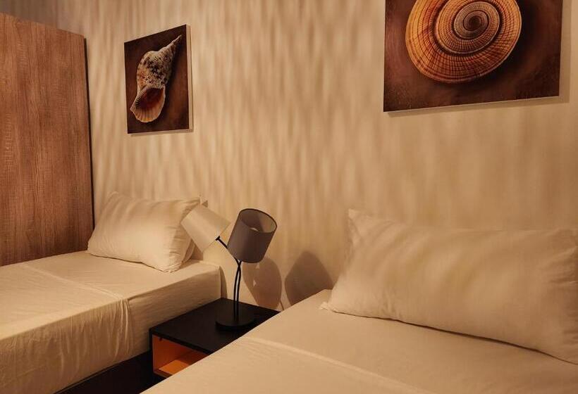 پانسیون La Perla Holiday Apartments