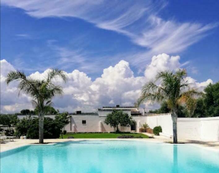 Pansiyon Room In Bb   Stunning Quadruple Room In Ancient Masseria Near The Sea In A Quiet Olive Trees