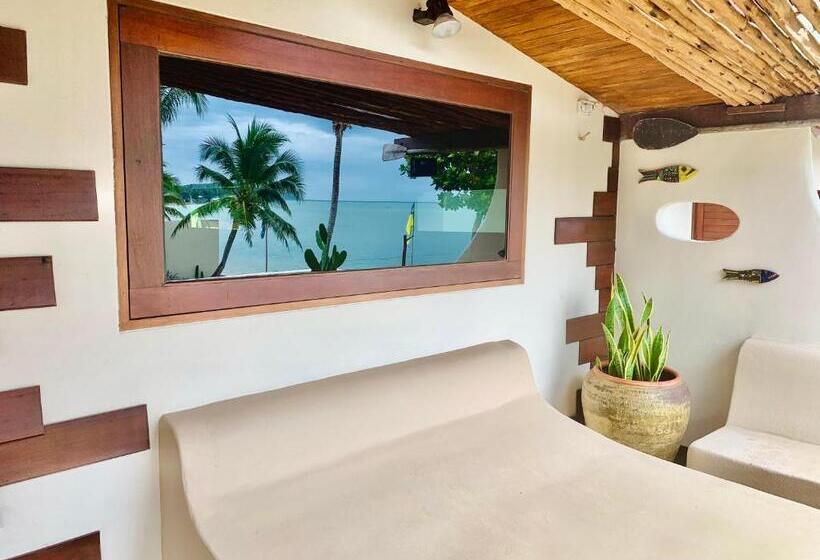 پانسیون Three Rare & Private Front Beach Villas