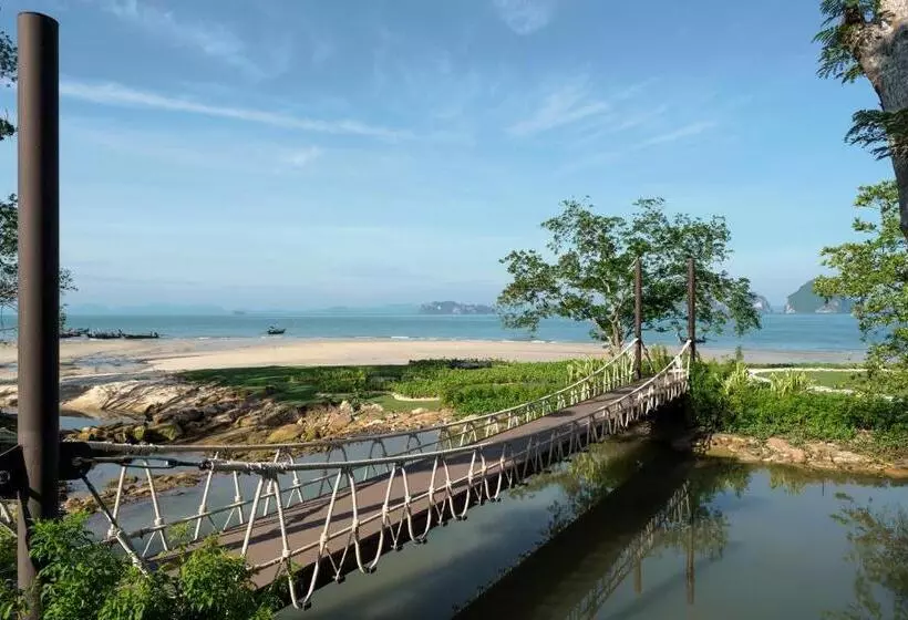 Lomakeskus Banyan Tree Krabi