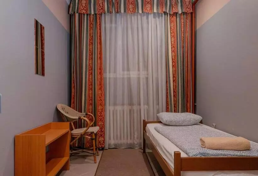 ユースホステル Deep Guest House