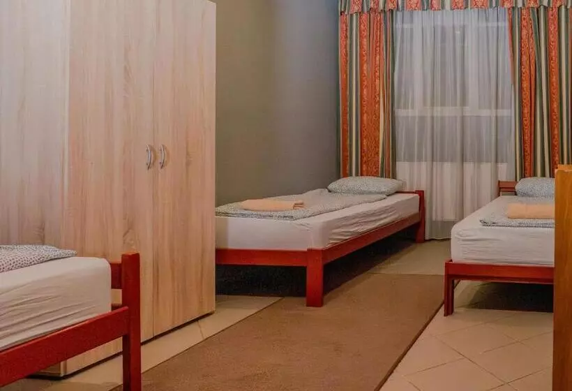 ユースホステル Deep Guest House