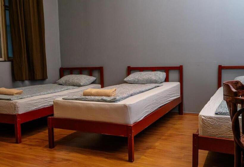 Retkeilymaja Deep Guest House