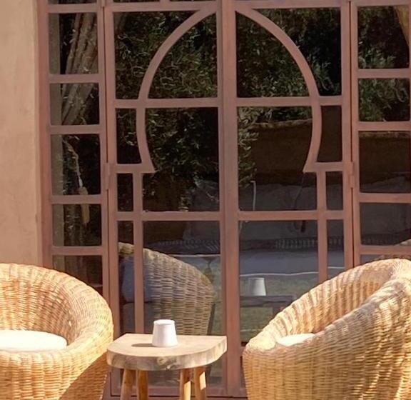 مبيت وإفطار Manzil La Tortue