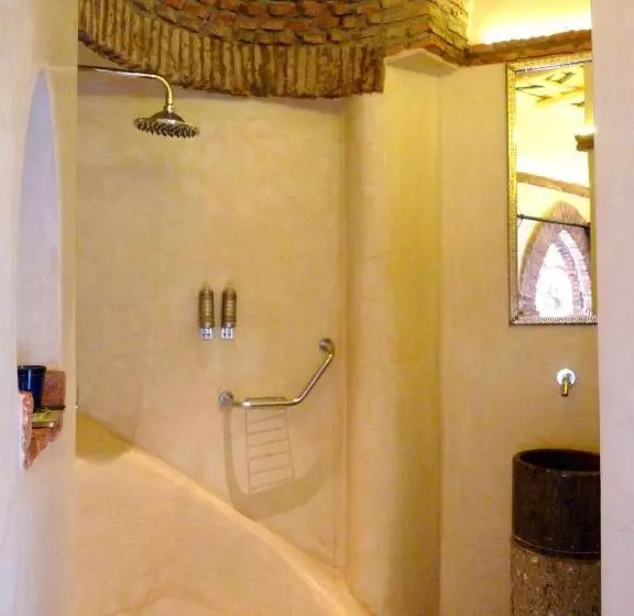 Aamiaismajoitus (B&B) Manzil La Tortue