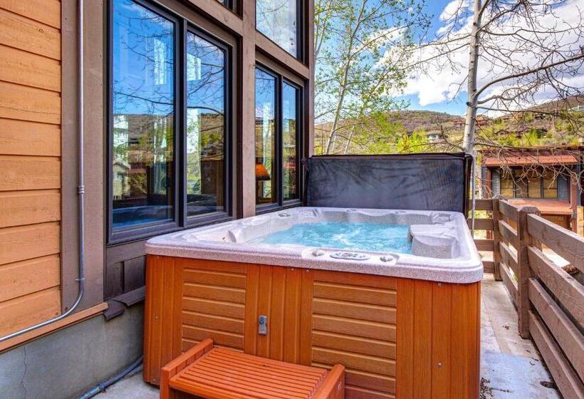 هتل Beautiful Deer Valley Portico Condo