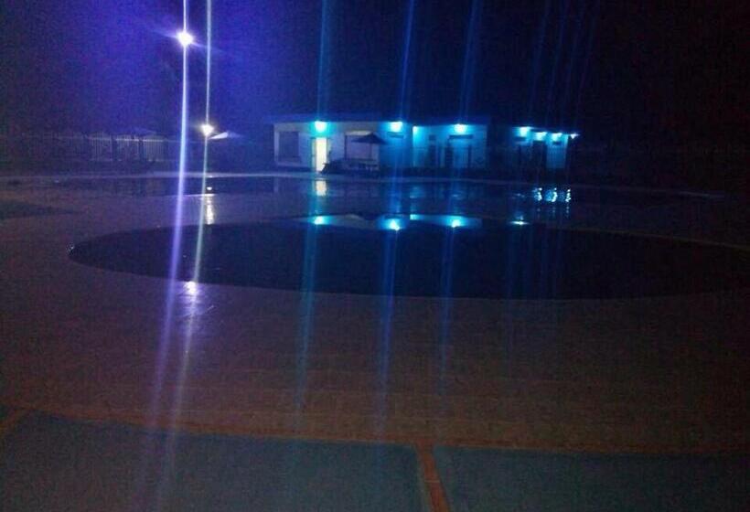 هتل کپسول Campestre La Maria