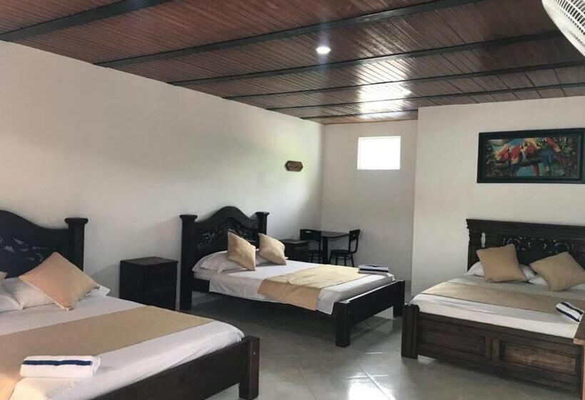 هتل کپسول Campestre La Maria