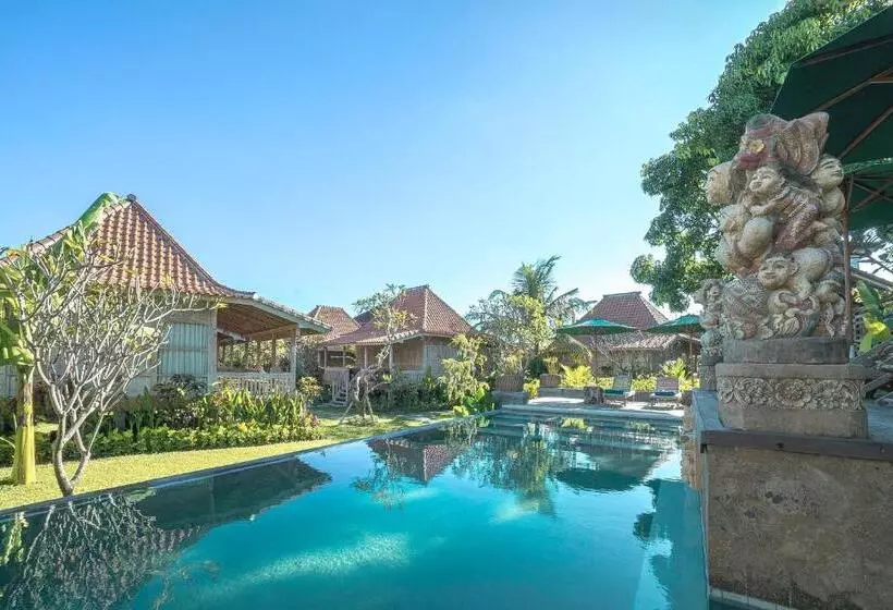 ホテル Kirani Joglo Villa Bali By Mahaputra