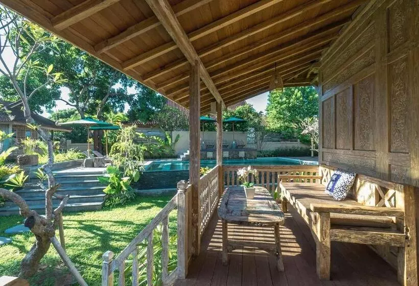 ホテル Kirani Joglo Villa Bali By Mahaputra