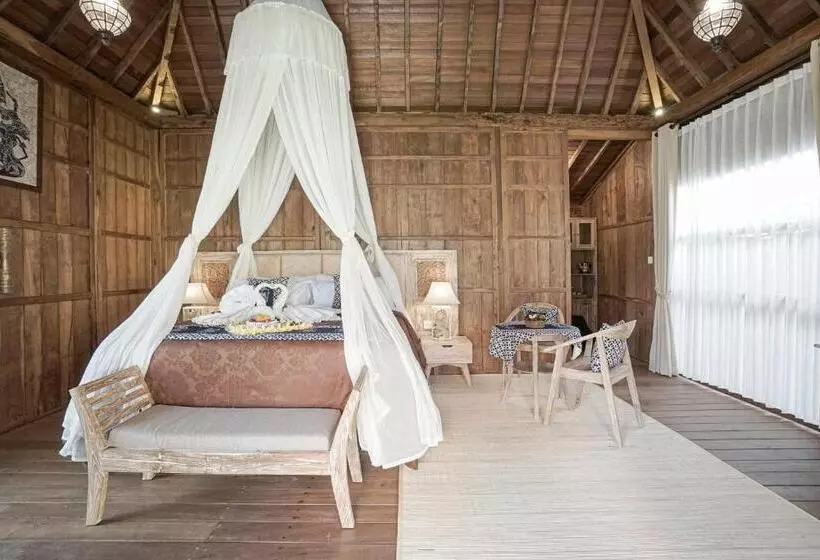 ホテル Kirani Joglo Villa Bali By Mahaputra