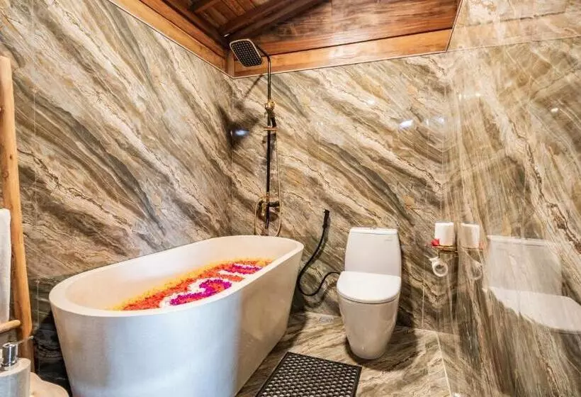 ホテル Kirani Joglo Villa Bali By Mahaputra
