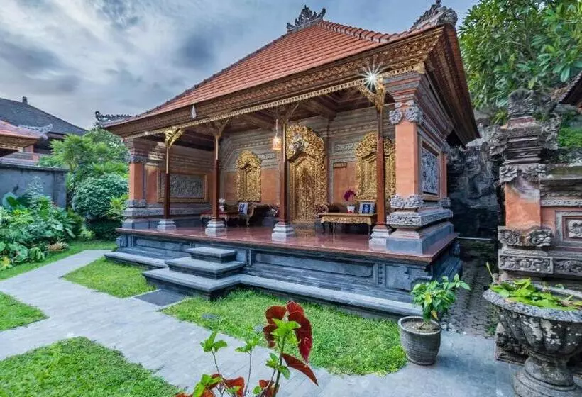 ホテル Kirani Joglo Villa Bali By Mahaputra