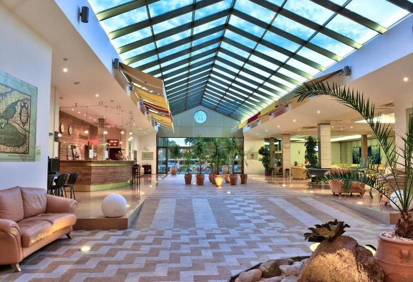 هتل Les Magnolias