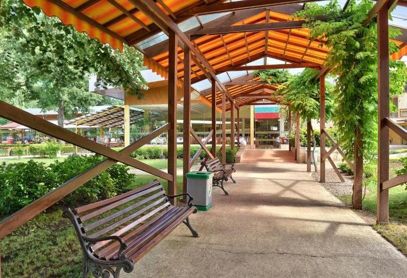 هتل Les Magnolias