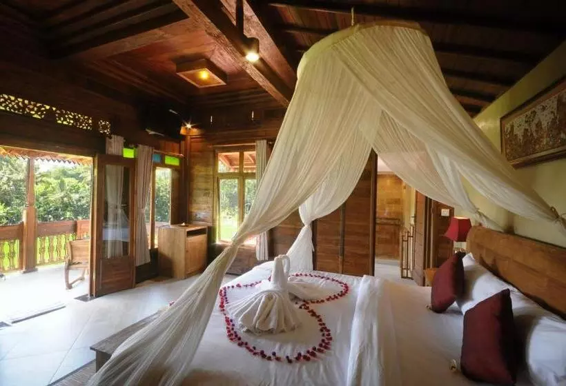 هتل Pondok Sebatu Eco Lodge