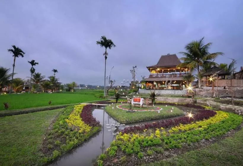 هتل Pondok Sebatu Eco Lodge