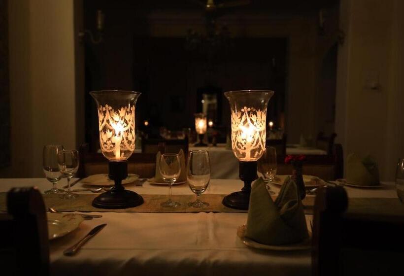 ホテル Roop Niwas Kothi, Near Mandawa