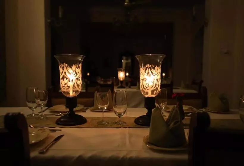 Hotelli Roop Niwas Kothi, Near Mandawa