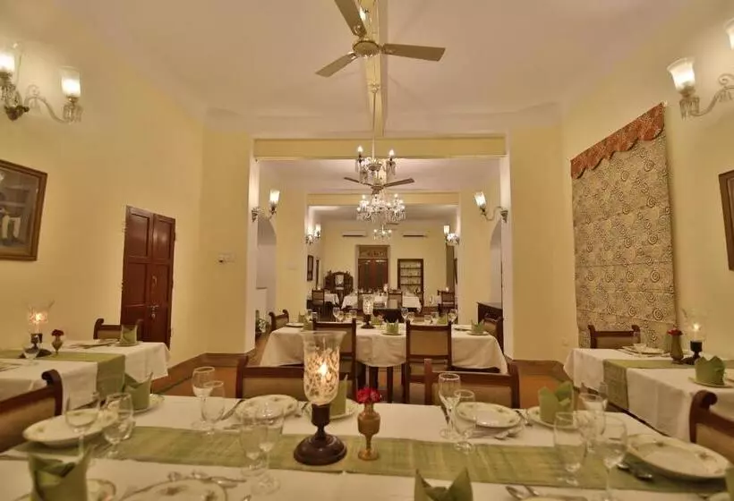 Hotelli Roop Niwas Kothi, Near Mandawa