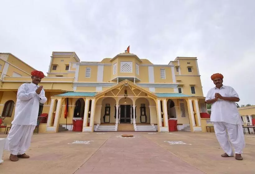 Hotelli Roop Niwas Kothi, Near Mandawa