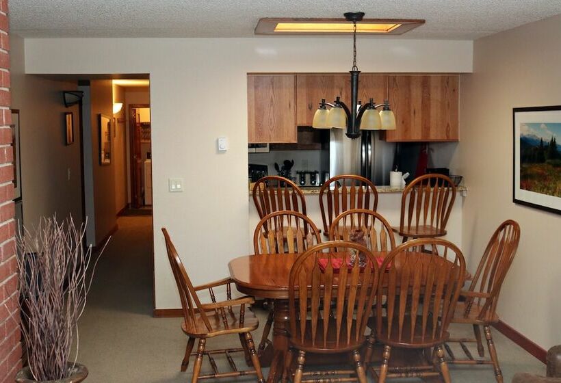 هتل Spinnaker At Lake Dillon