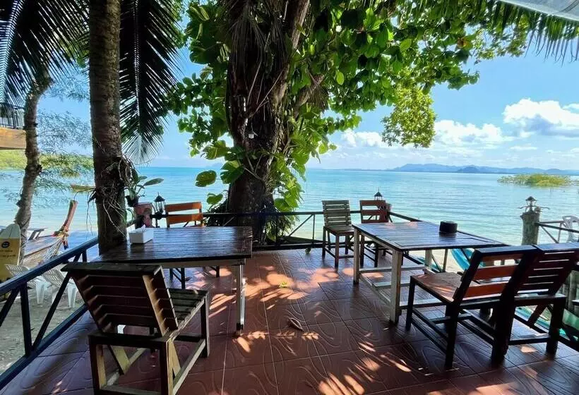 Koh Mook Garden Beach Resort