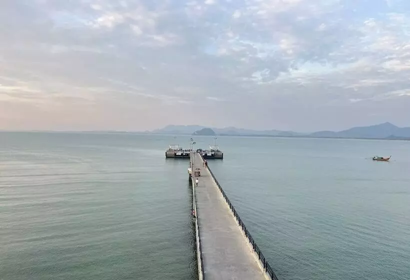 Koh Mook Garden Beach Resort