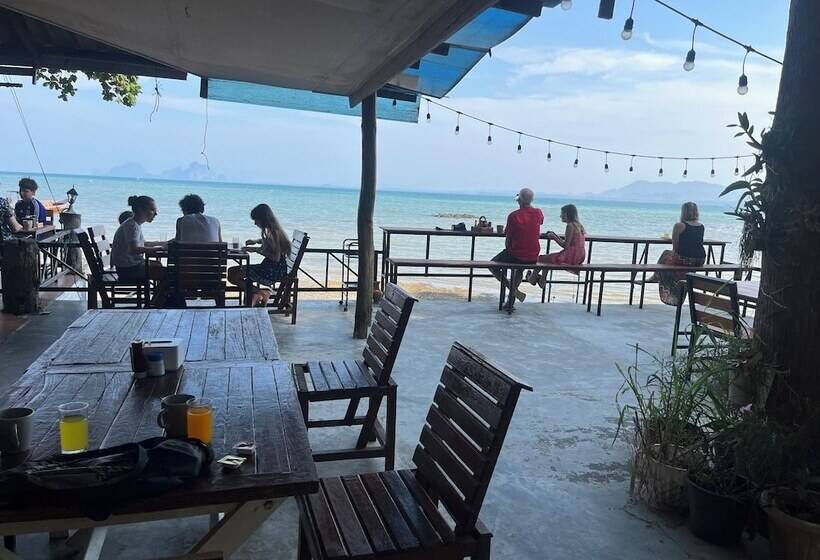 Koh Mook Garden Beach Resort