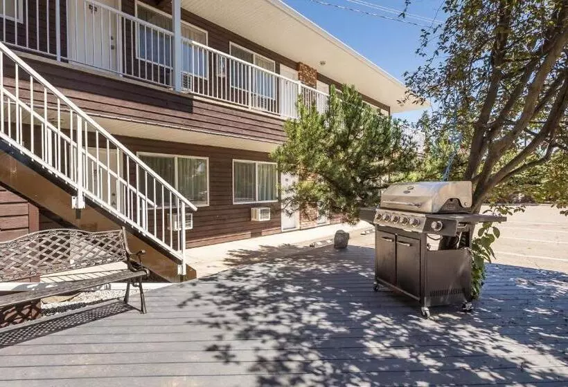 モーテル Carmel Inn