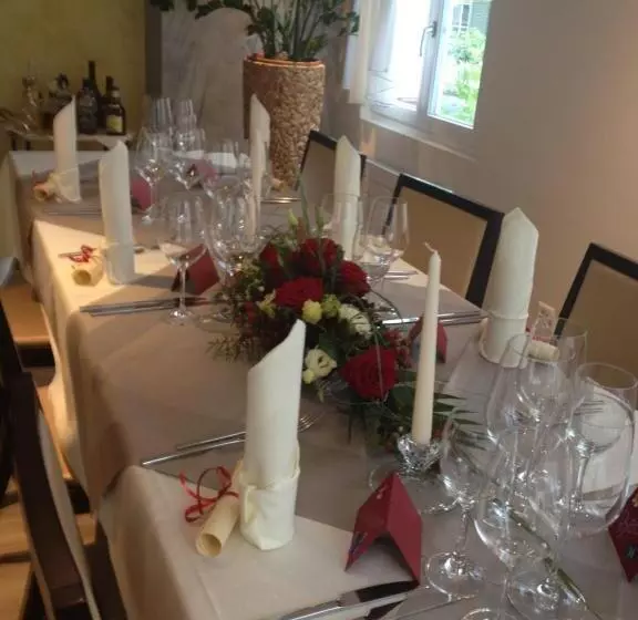 پانسیون Restaurant Blume