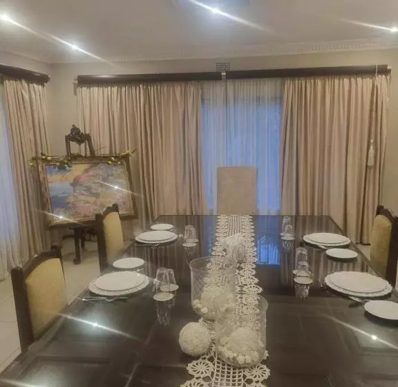 تختخواب و صبحانه Casa Marion