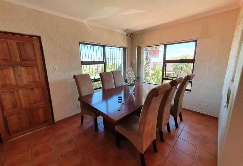 تختخواب و صبحانه Casa Marion