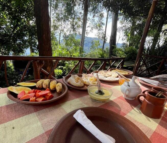 تختخواب و صبحانه The Nirwana Cottage