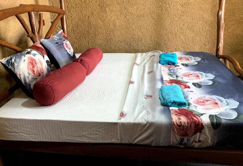 تختخواب و صبحانه The Nirwana Cottage