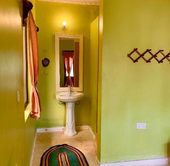 Пансион Ocean Wonder Dive & Stay